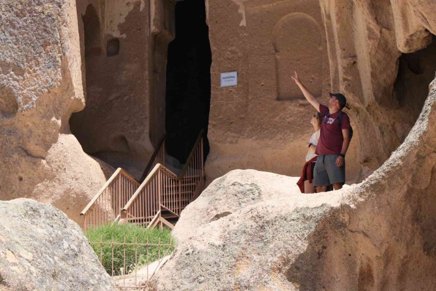 Kapadokya’nın Girş Kapısındaki Selime Katedrali’ne Ziyaretçi İlgisi Arttı