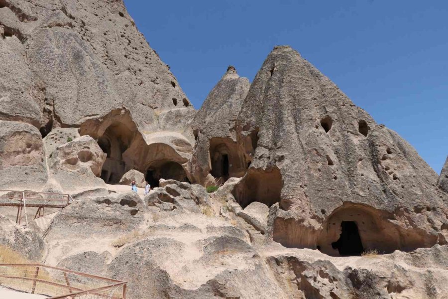 Kapadokya’nın Girş Kapısındaki Selime Katedrali’ne Ziyaretçi İlgisi Arttı