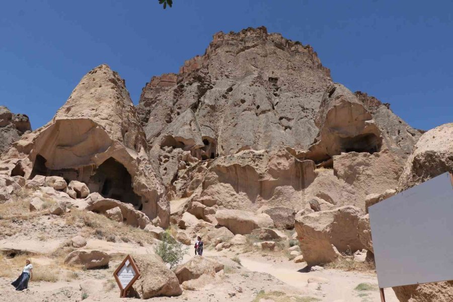 Kapadokya’nın Girş Kapısındaki Selime Katedrali’ne Ziyaretçi İlgisi Arttı