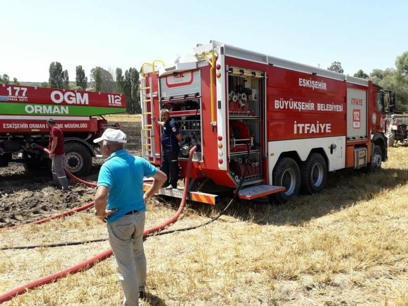 İtfaiye İle Mahalleli Yangını Birlikte Söndürdü