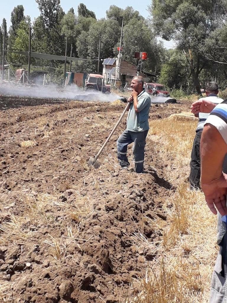 İtfaiye İle Mahalleli Yangını Birlikte Söndürdü