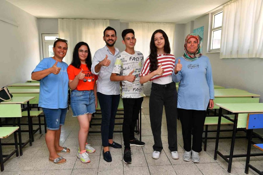 Mersin’de Kurs Merkezlerindeki Öğrencilerden Büyük Başarı