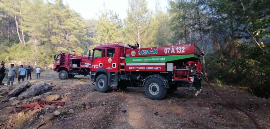 Manavgat’taki Orman Yangını Büyümeden Söndürüldü