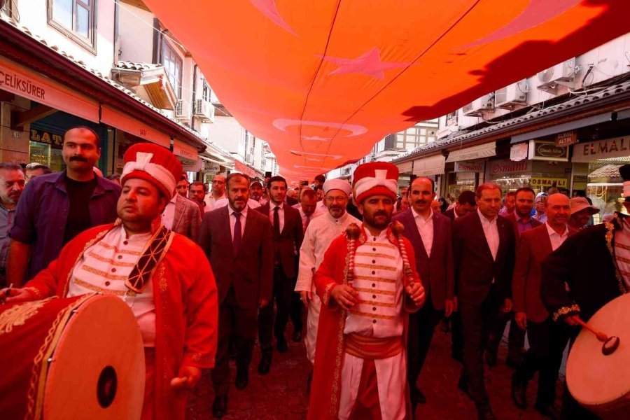 Konya’da “tarihi Bedesten Alışveriş Günleri” Başladı