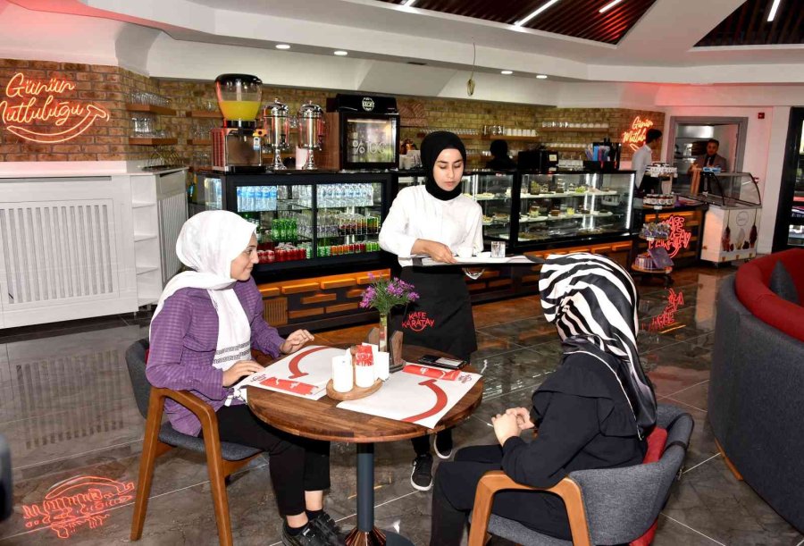 Büyüksinan Kapalı Pazar Market Ve Kafe Karatay Büyüksinan Açılış İçin Gün Sayıyor