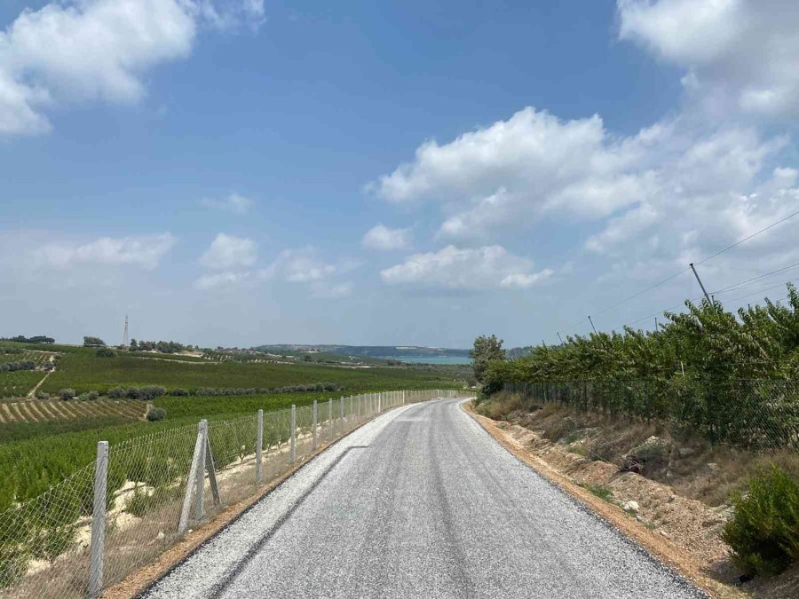 Tarsus’ta 12 Mahallenin Yolu Daha Asfaltlandı