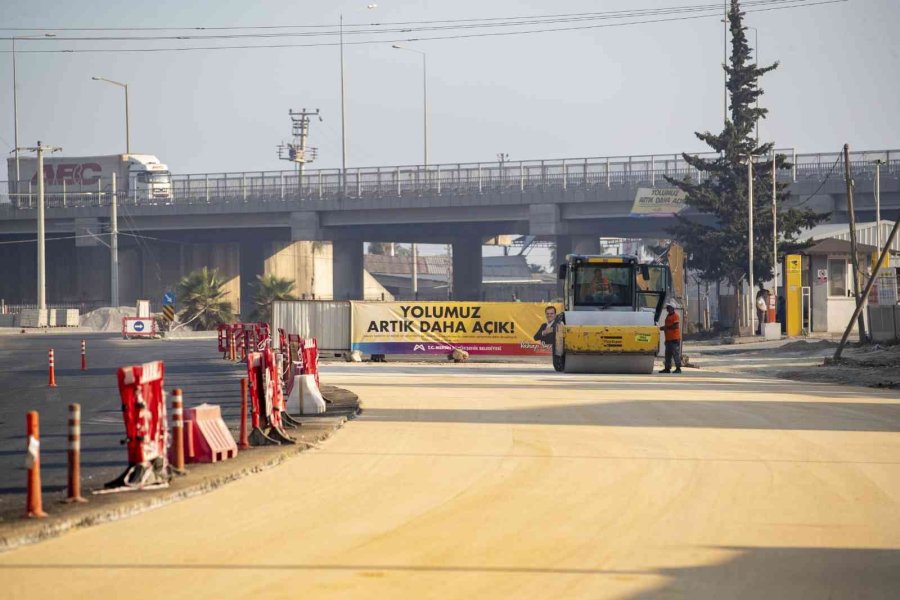 Mersin’de Asfalt Çalışmaları Sürüyor