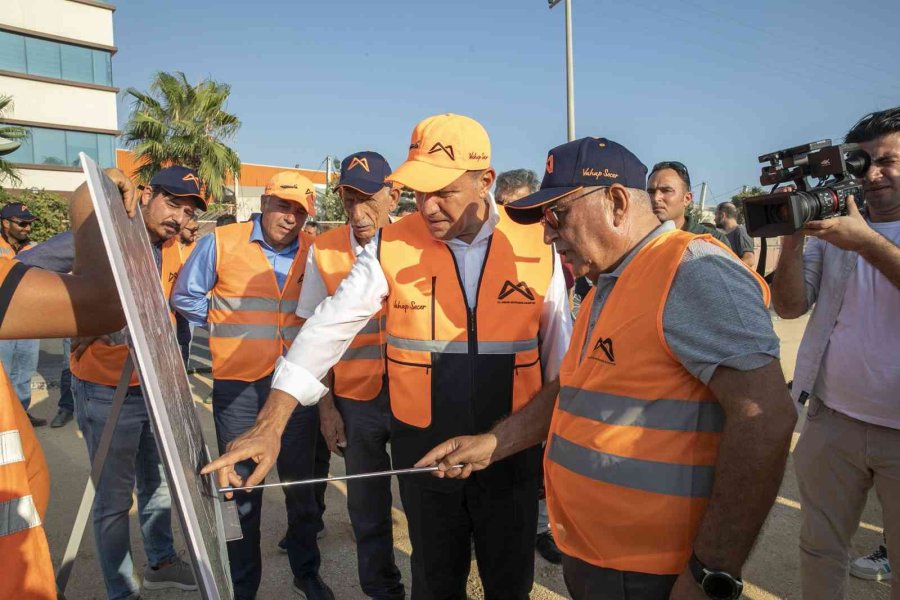 Mersin’de Asfalt Çalışmaları Sürüyor