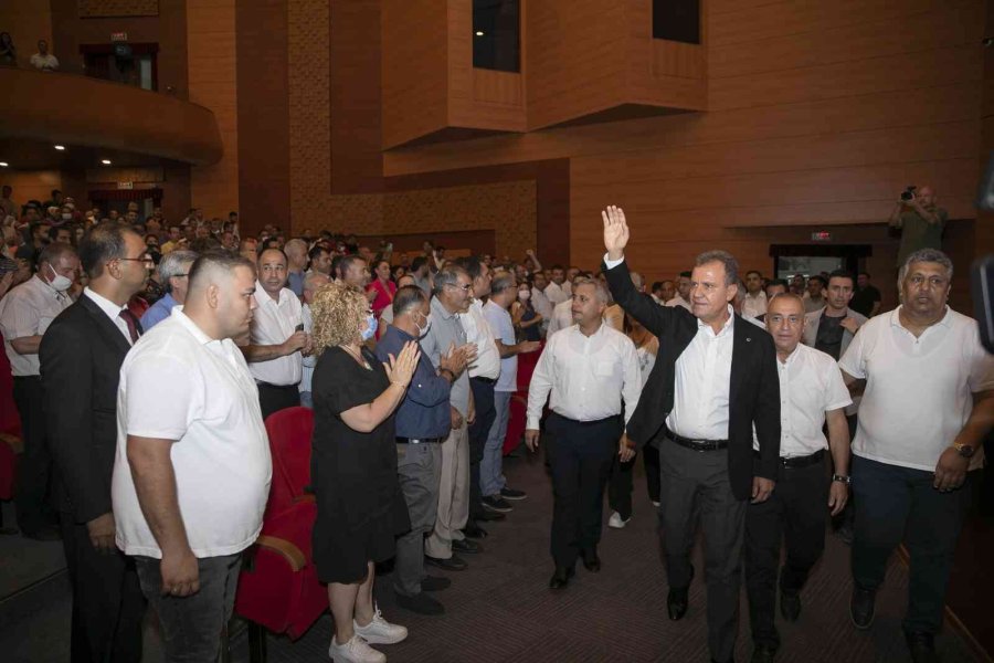 Mersin Büyükşehir Belediyesinde Toplu Sözleşme Sevinci