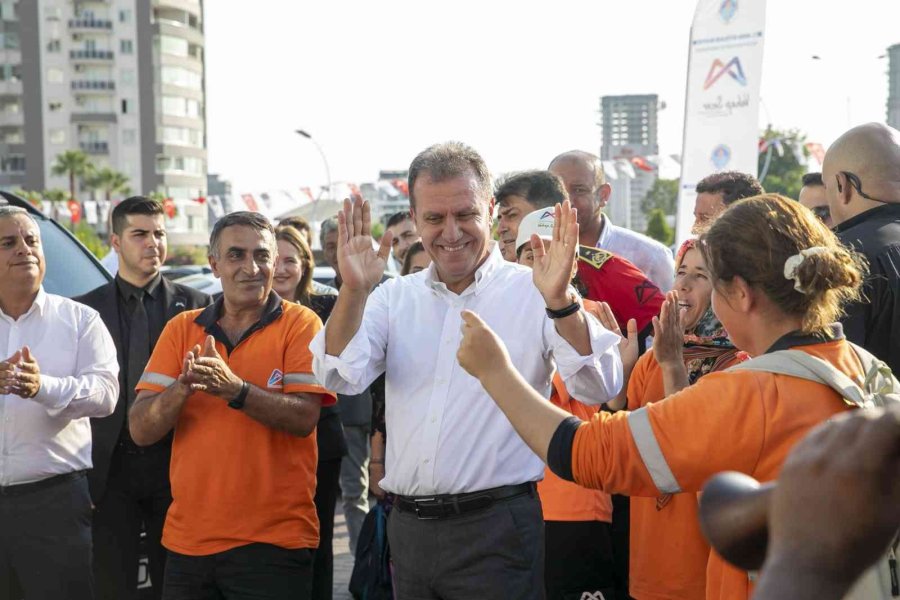 Mersin Büyükşehir Belediyesinde Toplu Sözleşme Sevinci