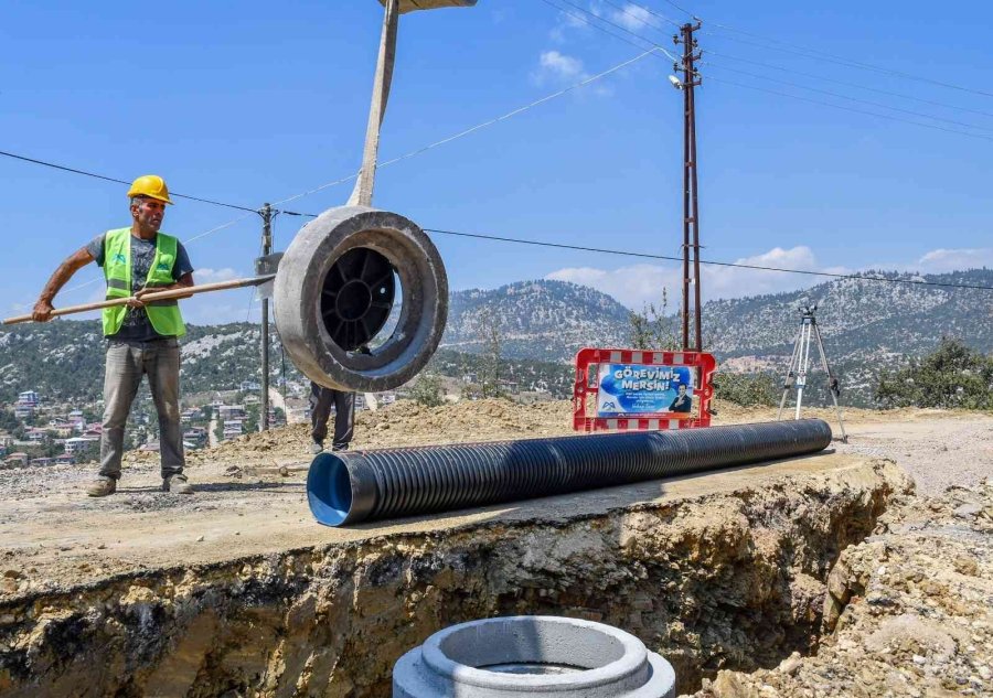 Meski, Kanalizasyon Hattı Çalışmalarına Devam Ediyor