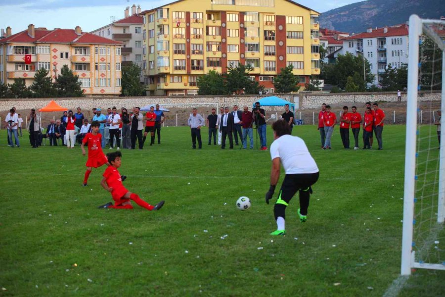 Düşman İstihbaratlarını Yanıltmak İçin 100 Yıl Önce Oynanan Maçın Temsili Oynandı