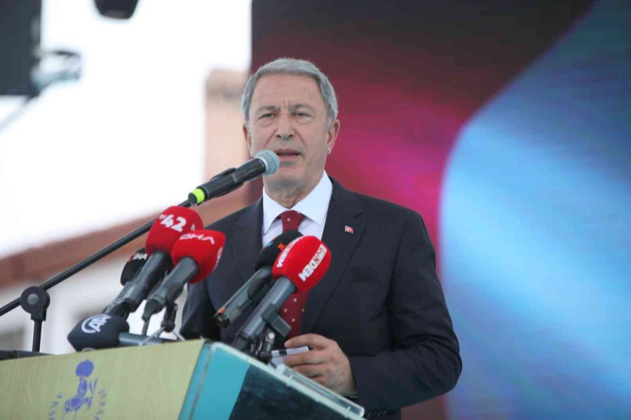 Milli Savuma Bakanı Hulusi Akar: