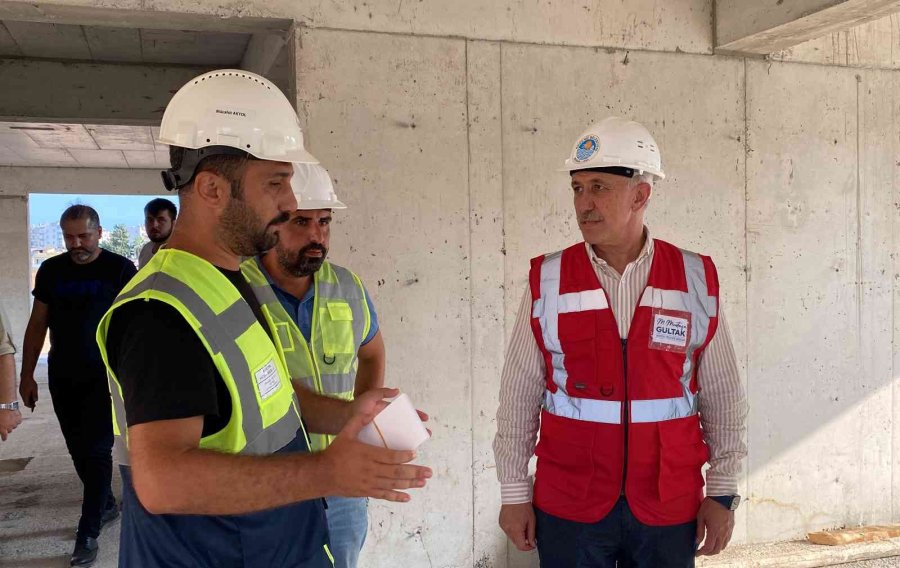 Yerinde Kentsel Dönüşümle İnsanlar Yıkılmak Üzere Olan Evlerden Kurtuluyor