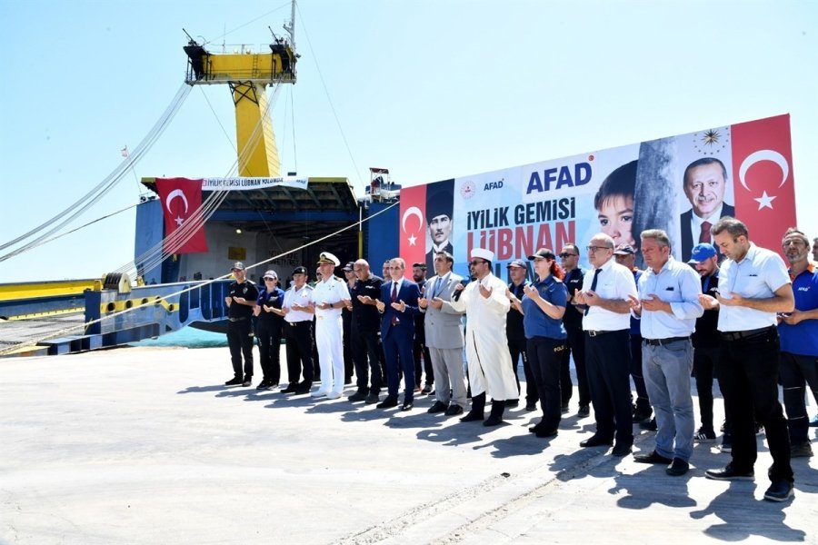 Lübnan’a İnsani Yardım Malzemesi Taşıyan 4. Gemi Mersin’den Uğurlandı