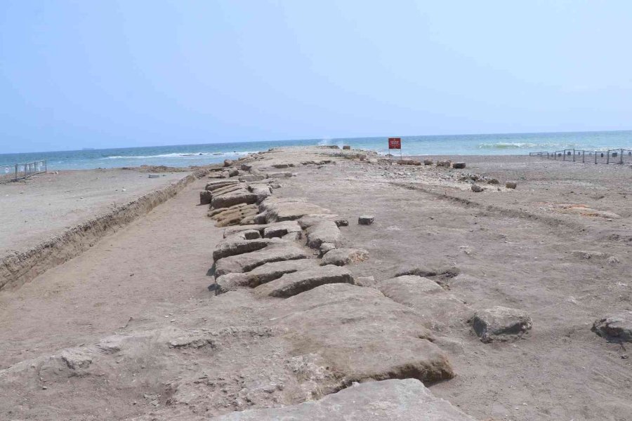 Antik Limanda Roma Külçeleri Bulundu