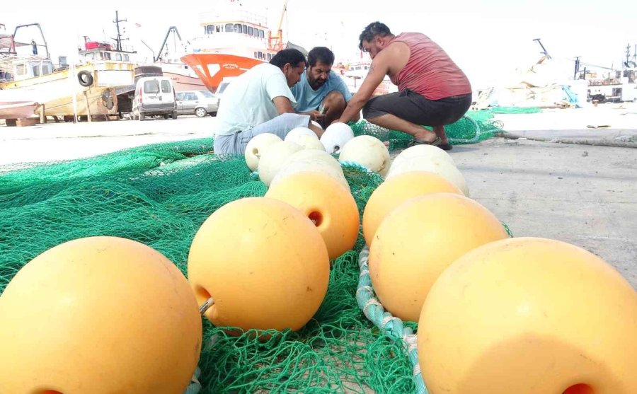 Akdeniz’in Balıkçıları, Ekmek Teknelerini 15 Eylül’e Hazırlıyor