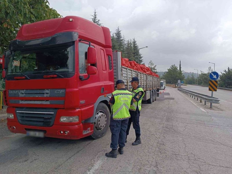 Mersin’de Araçlar Denetlendi