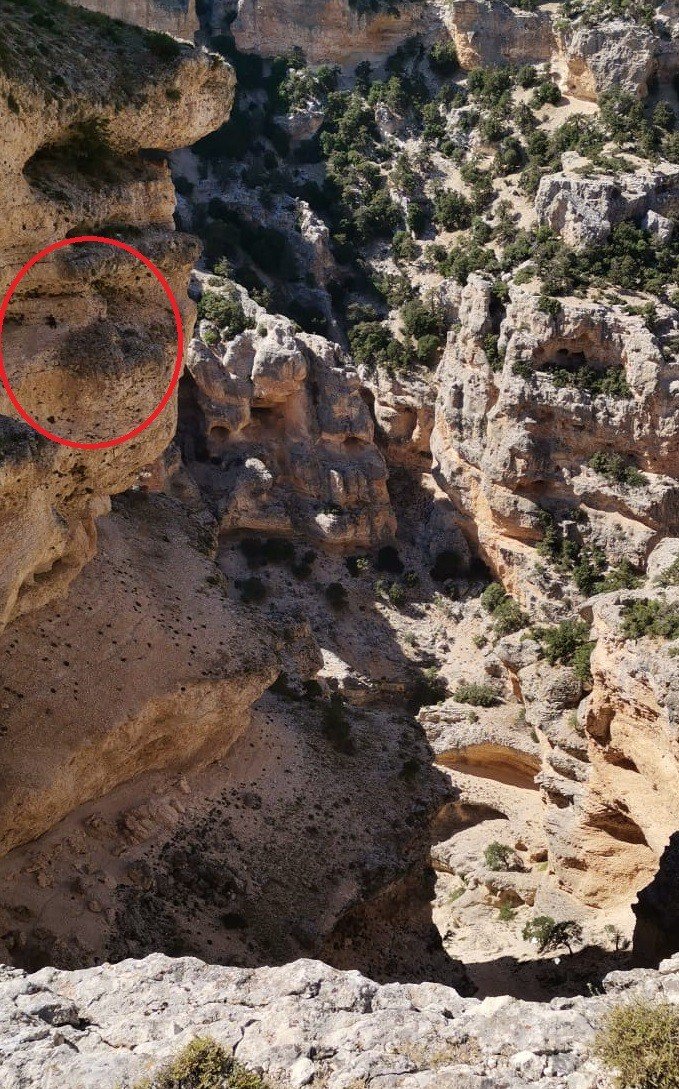 Keçileri Kurtarmak İsterken Mahsur Kaldı, Ekipler Kurtardı