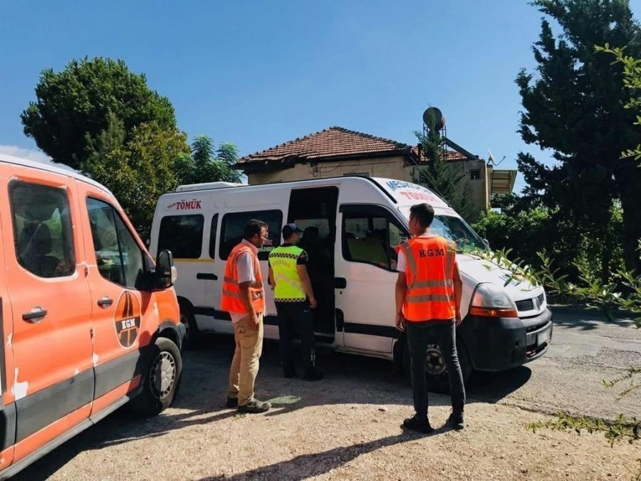 Mersin’de Toplu Taşıma Araçları Denetleniyor