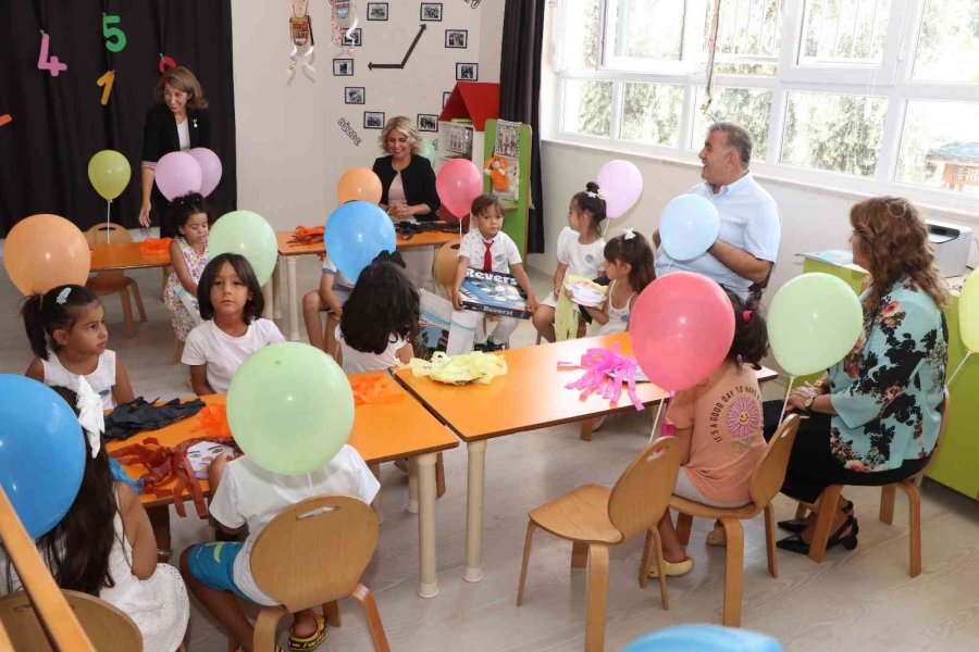 Mersin’de Minik Öğrenciler Uyum Haftasında Sınıfları Doldurdu