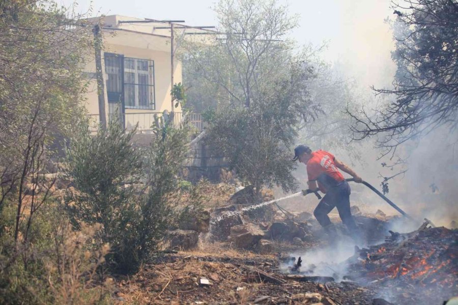 Mersin Büyükşehir Belediyesinden Gülnar’daki Orman Yangınına Destek