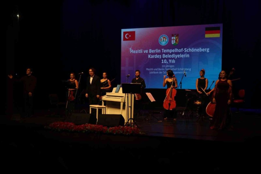 Mezitli-tempelhof-schöneberg Kardeşliğinin 10. Yılı Konserle Kutlandı