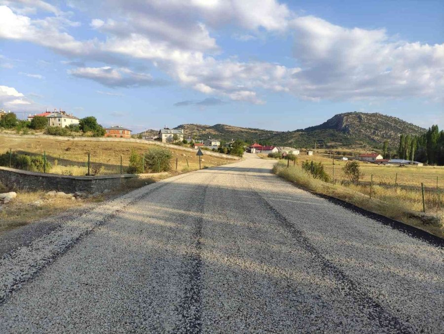 Konya Büyükşehir’den Bozkır’a Yüksek Standartlı Mahalle Yolları