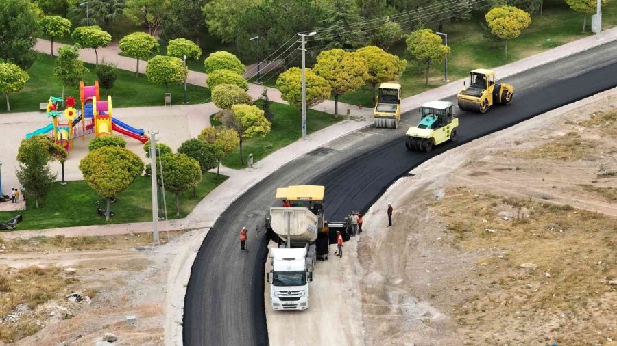 Selçuklu’da Asfalt Çalışmaları Aralıksız Sürüyor