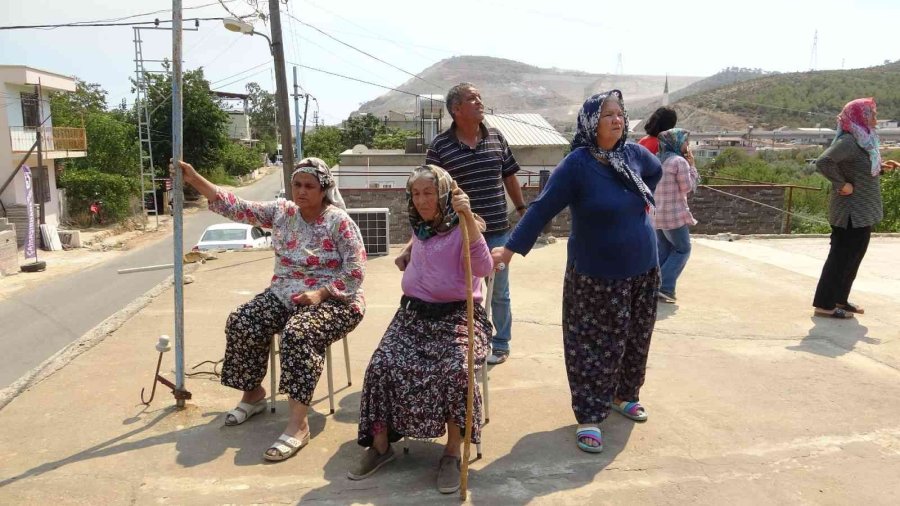 Mersin’deki Orman Yangınında Soğutma Çalışmaları Sürüyor