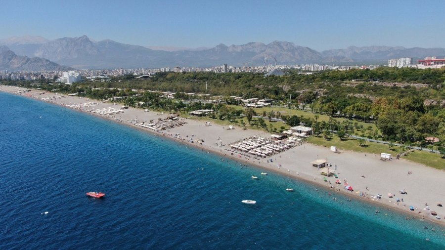 Turizm Kenti Antalya’nın Sahillerinde Okul Öncesi Yoğunluk