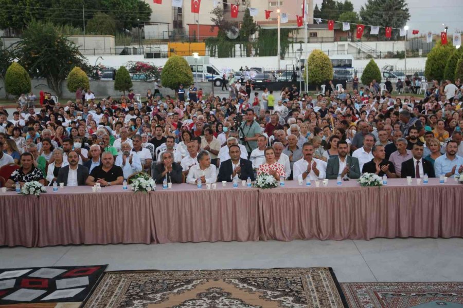 Toroslar’da Binlerce Kişi Aşure Etkinliğinde Buluştu