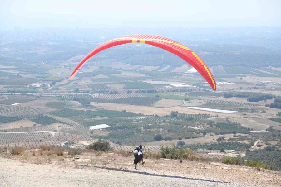 Yamaç Paraşütü Hedef Şampiyonası 4. Etap Yarışları Mersin’de Yapıldı