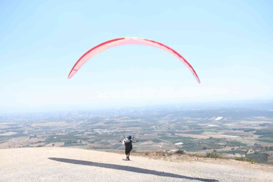 Yamaç Paraşütü Hedef Şampiyonası 4. Etap Yarışları Mersin’de Yapıldı