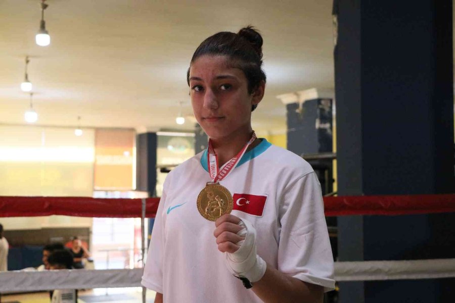 Avrupa Şampiyonu ’demir Yumruk’ Buse’nin Hedefi Olimpiyat Şampiyonluğu