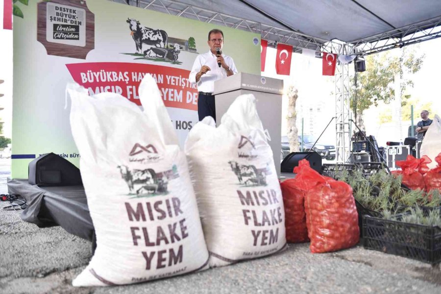 Silifke’de 225 Yetiştiriciye 180 Ton Yem Dağıtıldı