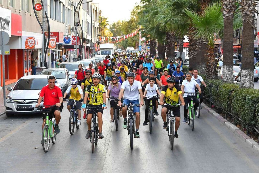 Tarsus’ta Bisiklet Turu Düzenlendi