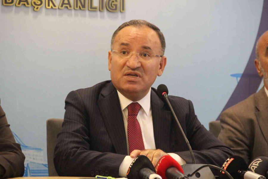 Bakan Bozdağ: “biz Masayı Takip Ede Ede Yorulduk, Onlar Toplana Toplana Yorulmadılar”