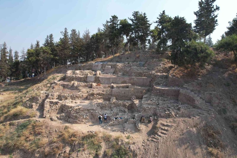 9 Bin Yıllık Höyükte Geçmişin İzleri Aranıyor