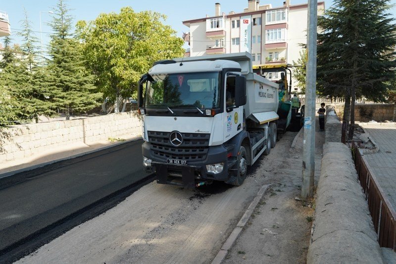 İldem Bölgesinde Asfalt Çalışmaları Devam Ediyor