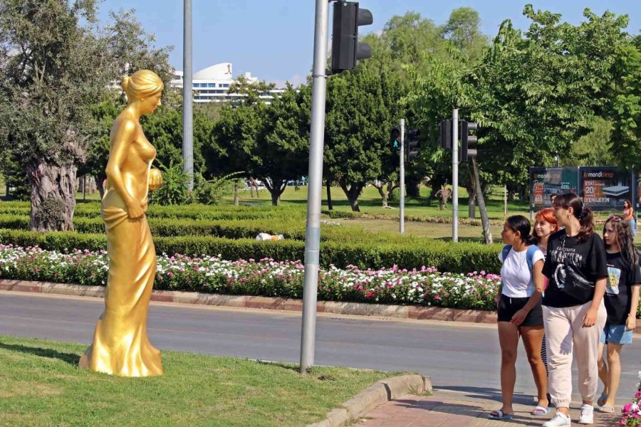 Antalya’yı ‘altın Portakal’ Heyecanı Sardı