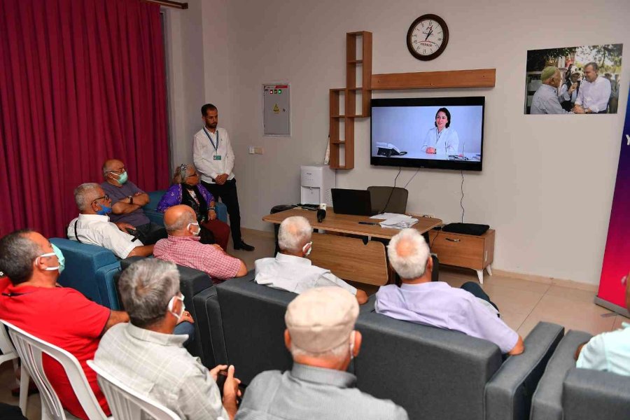 Emekli Evi Üyeleri Alzheimer Konusunda Bilgilendirildi