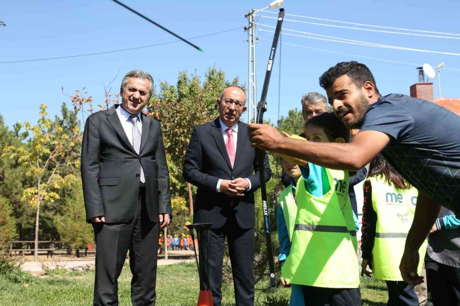 Mega Yeni Dönem Eğitimleri Başladı