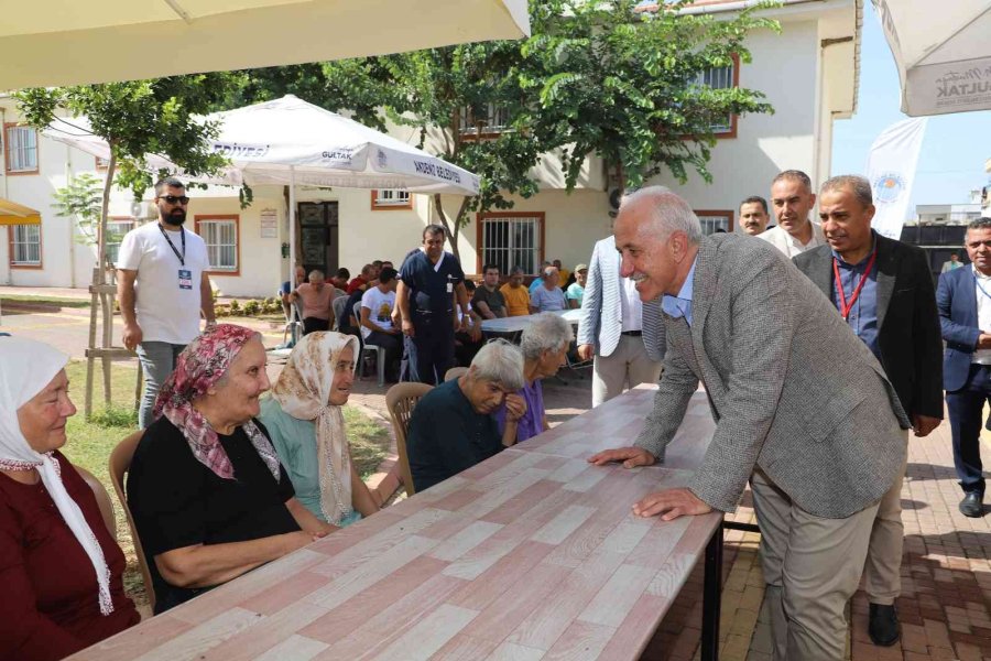 Başkan Gültak, Yaş Almış Vatandaşlarla Bir Araya Geldi