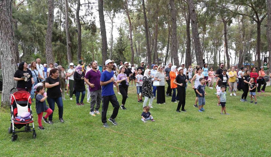 Dünya Yürüyüş Gününde Yürüyüş Etkinliği Düzenledi