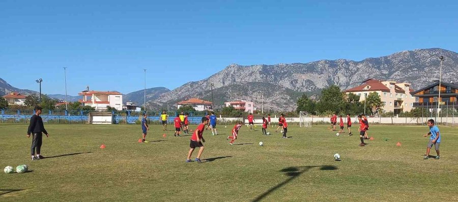 Döşemealtı’nda Geleceğin Sporcuları Yetişiyor