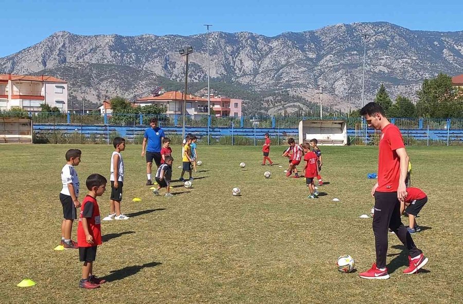 Döşemealtı’nda Geleceğin Sporcuları Yetişiyor