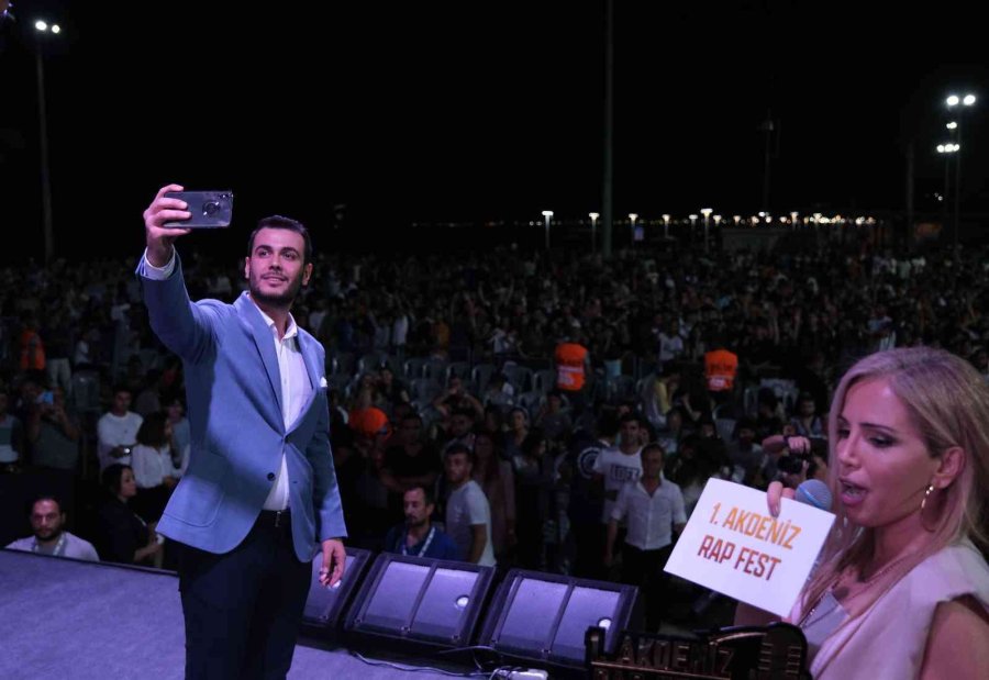 Akdeniz Rap Festivali’nde Sanatçılar Özel Bireyler İçin Sahne Aldı