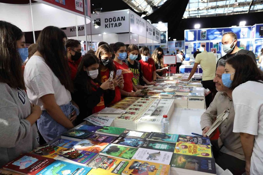 Antalya’da Kitap Şöleni Başlıyor