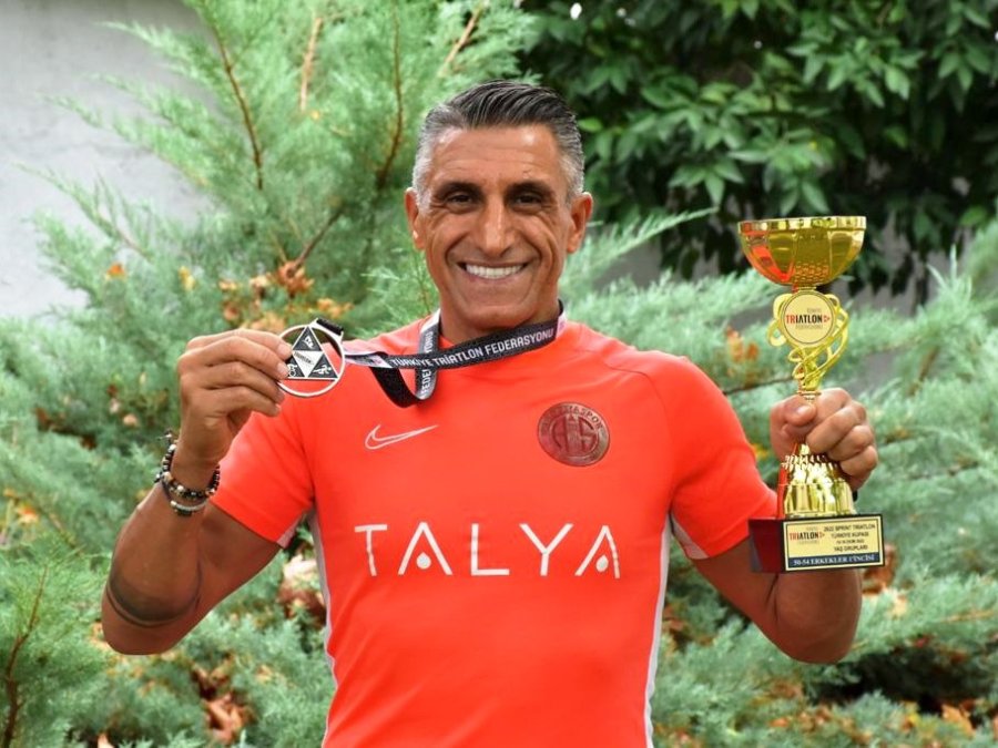 Antalyaspor Triatlon Takımı Sezonu Şampiyonlukla Kapattı